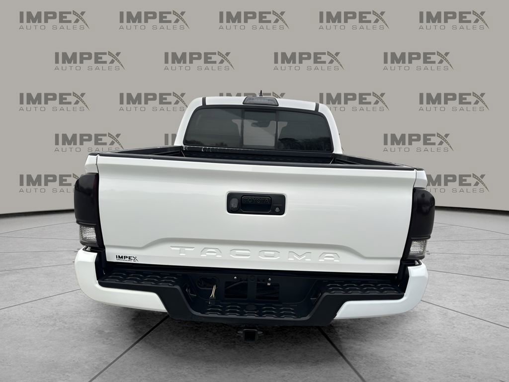 Used 2019 Toyota Tacoma SR image 4