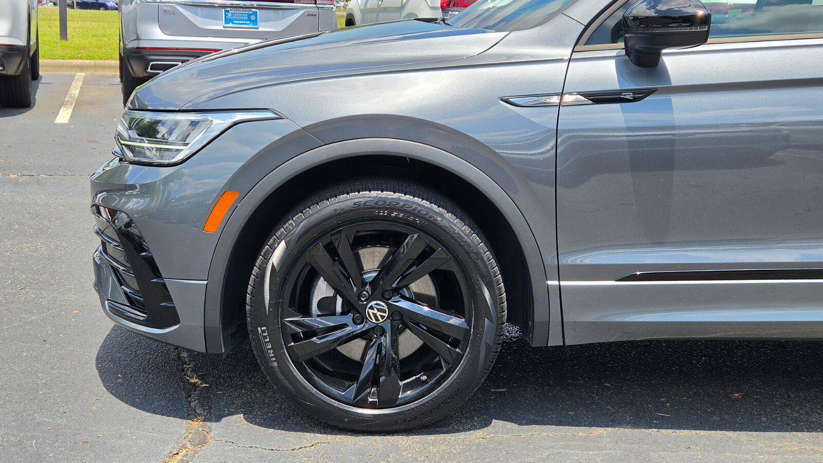 Certified 2024 Volkswagen Tiguan SE R-Line FWD image 13