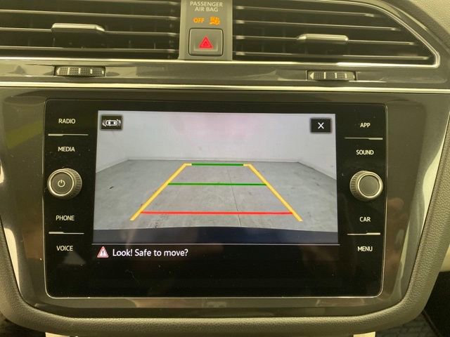 Used 2023 Volkswagen Tiguan SE image 19