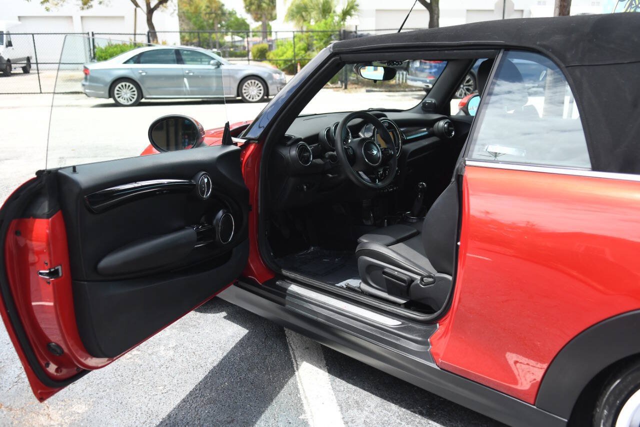 Used 2016 MINI Cooper S FWD image 17