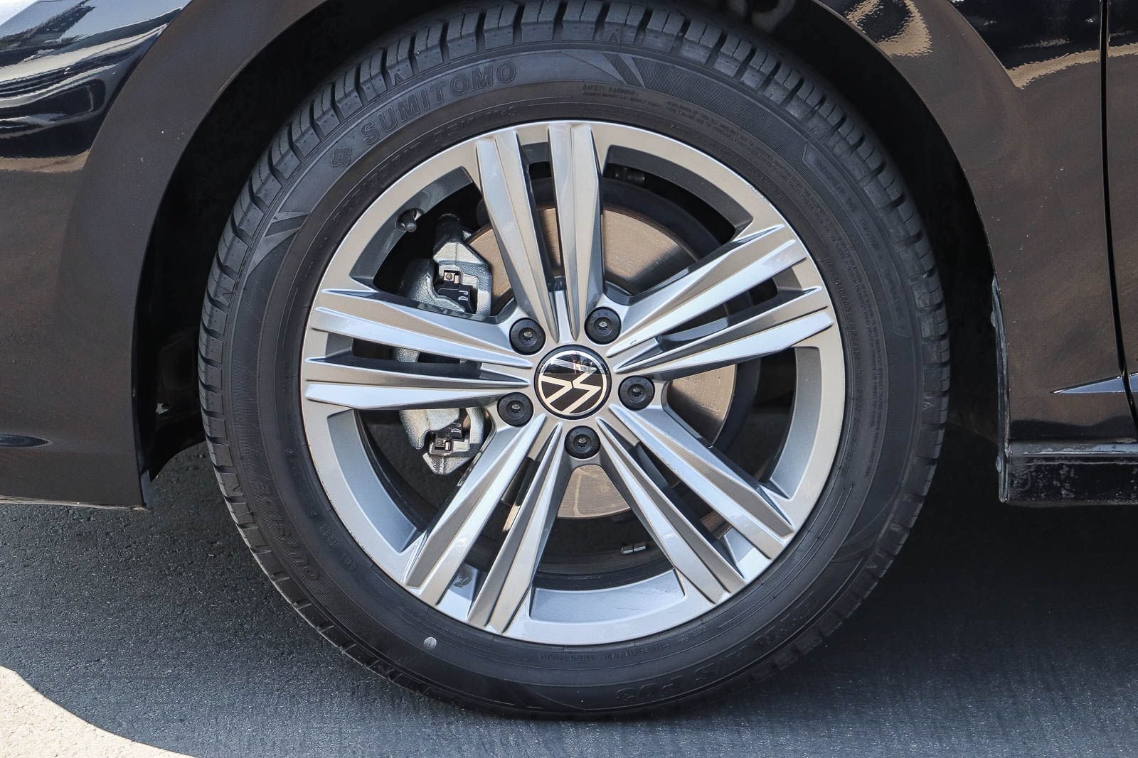 Used 2024 Volkswagen Jetta SE FWD image 11
