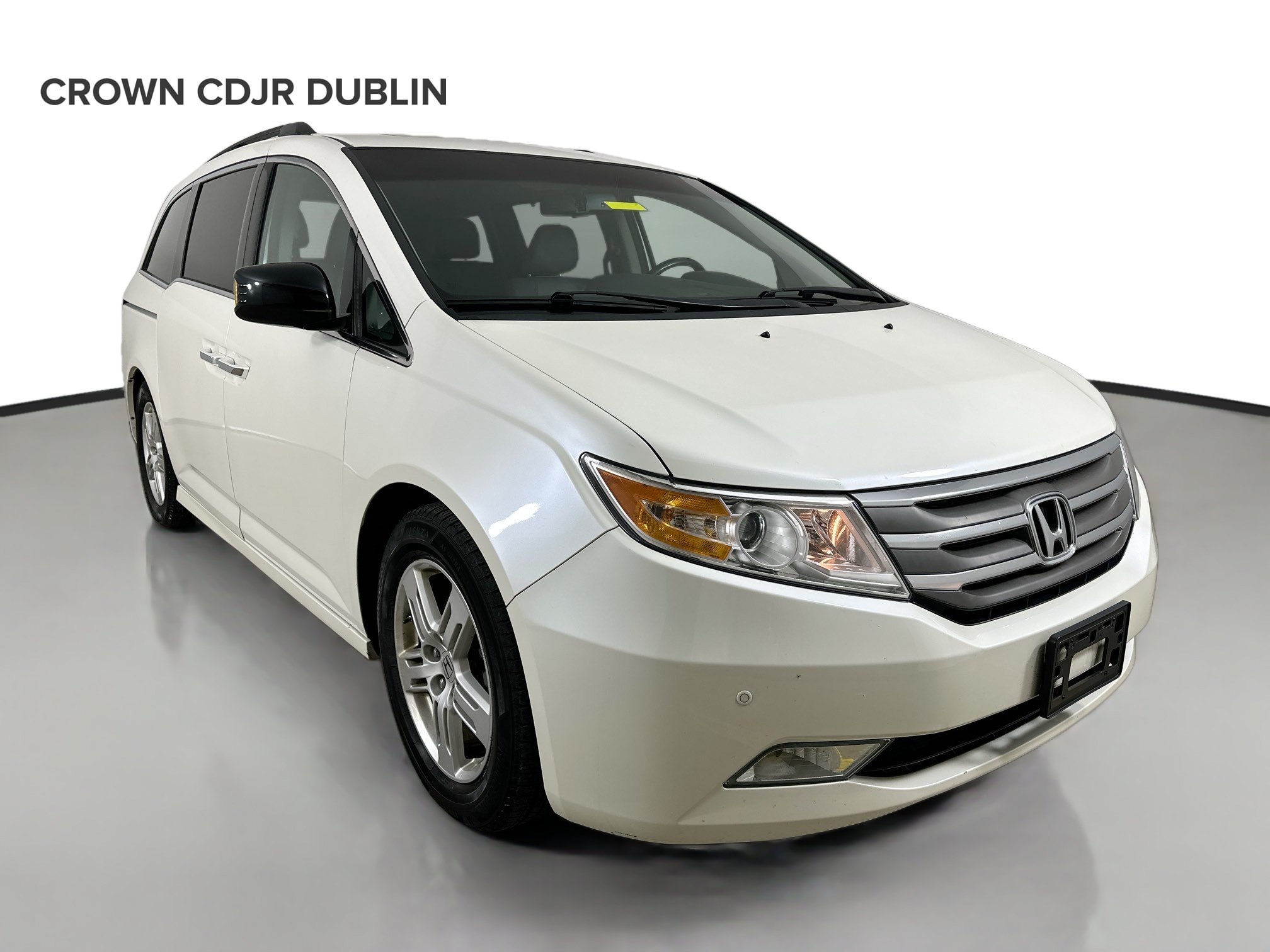 Used 2013 Honda Odyssey Touring Elite image 3