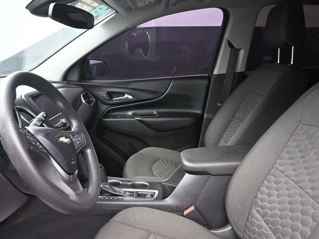 Used 2020 Chevrolet Equinox LT FWD image 24