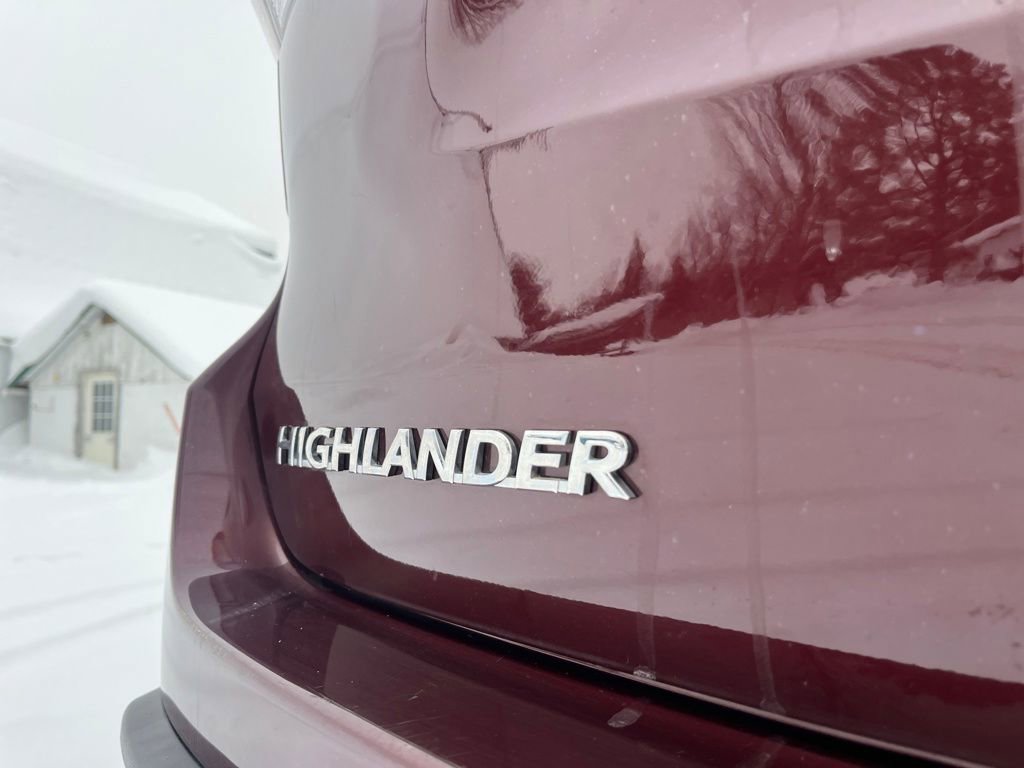 Used 2018 Toyota Highlander XLE AWD/4WD image 8