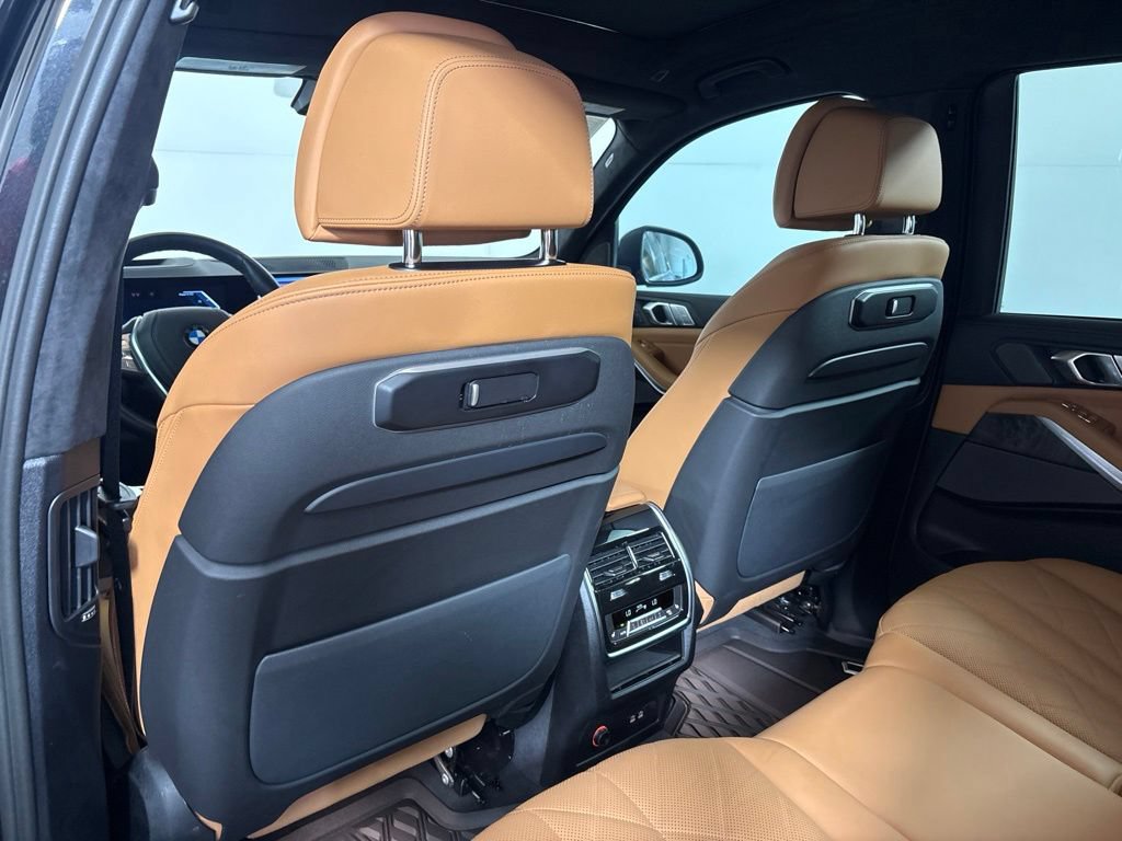 Certified 2026 BMW X7 xDrive40i AWD/4WD image 32