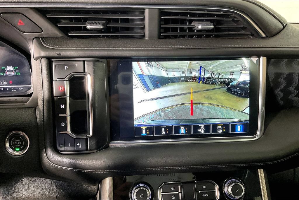 Used 2022 GMC Yukon XL Denali AWD/4WD image 27