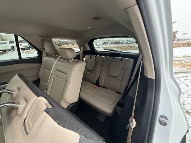 Used 2024 Ford Explorer XLT w/ Equipment Group 202A image 25