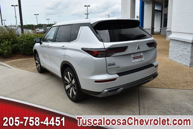Used 2025 Mitsubishi Outlander SE AWD/4WD image 7