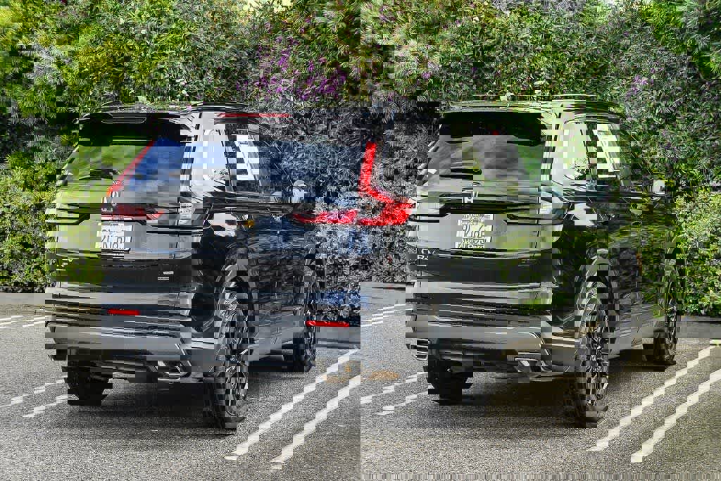 Used 2024 Honda CR-V Sport Touring image 4