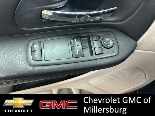 Used 2017 Dodge Grand Caravan SE image 13