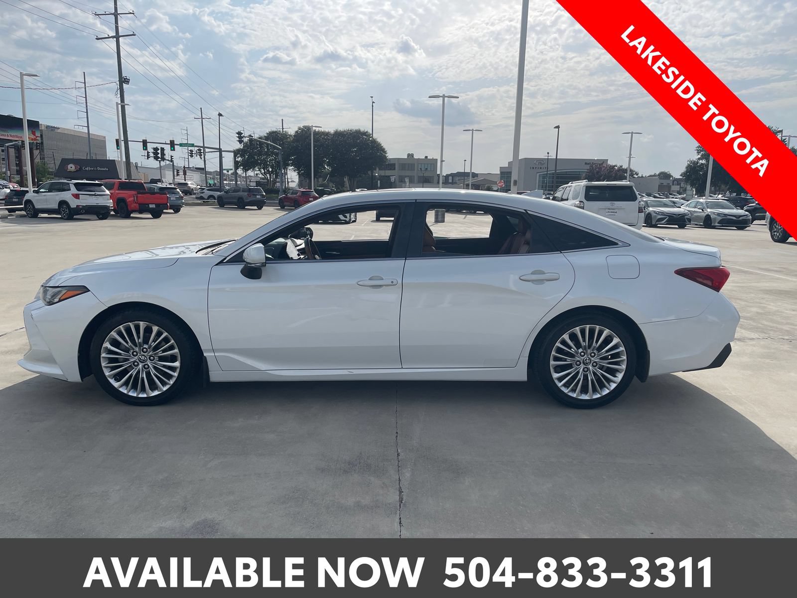 Used 2020 Toyota Avalon Limited FWD video 2