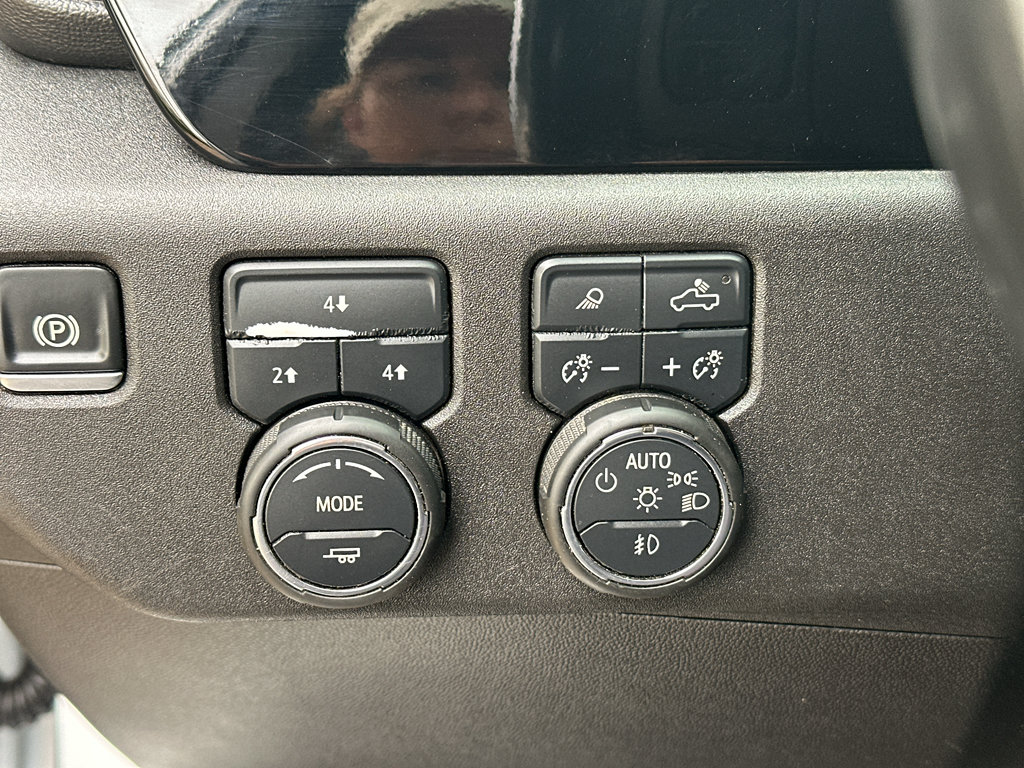 Used 2025 Chevrolet Silverado 2500 LT w/ Convenience Package AWD/4WD image 27