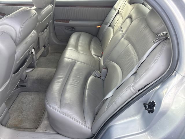 Used 1998 Buick Park Avenue Ultra image 13