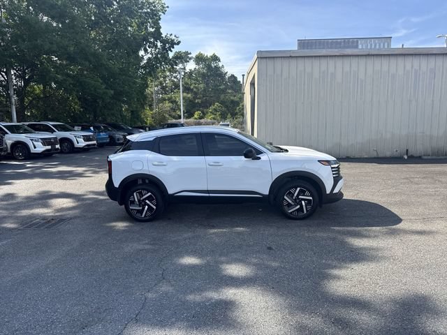 New 2026 Nissan Kicks SV FWD image 4