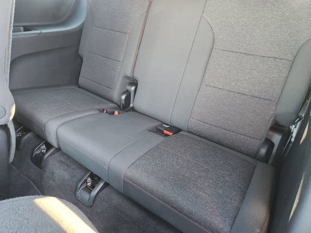 Used 2024 Chevrolet Traverse Z71 w/ Enhanced Driving Package image 32