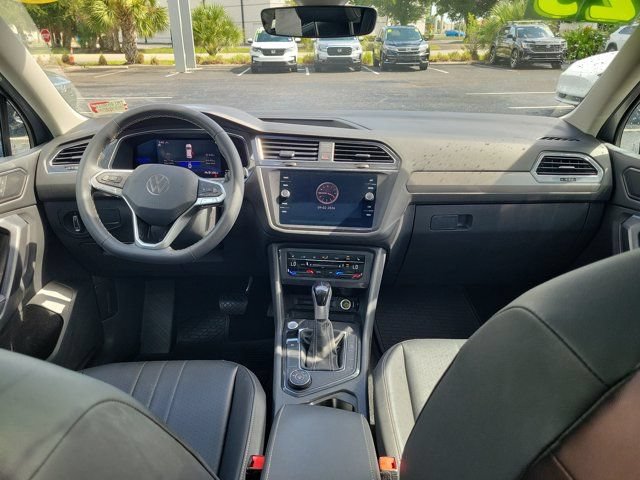Certified 2023 Volkswagen Tiguan SE AWD/4WD image 2