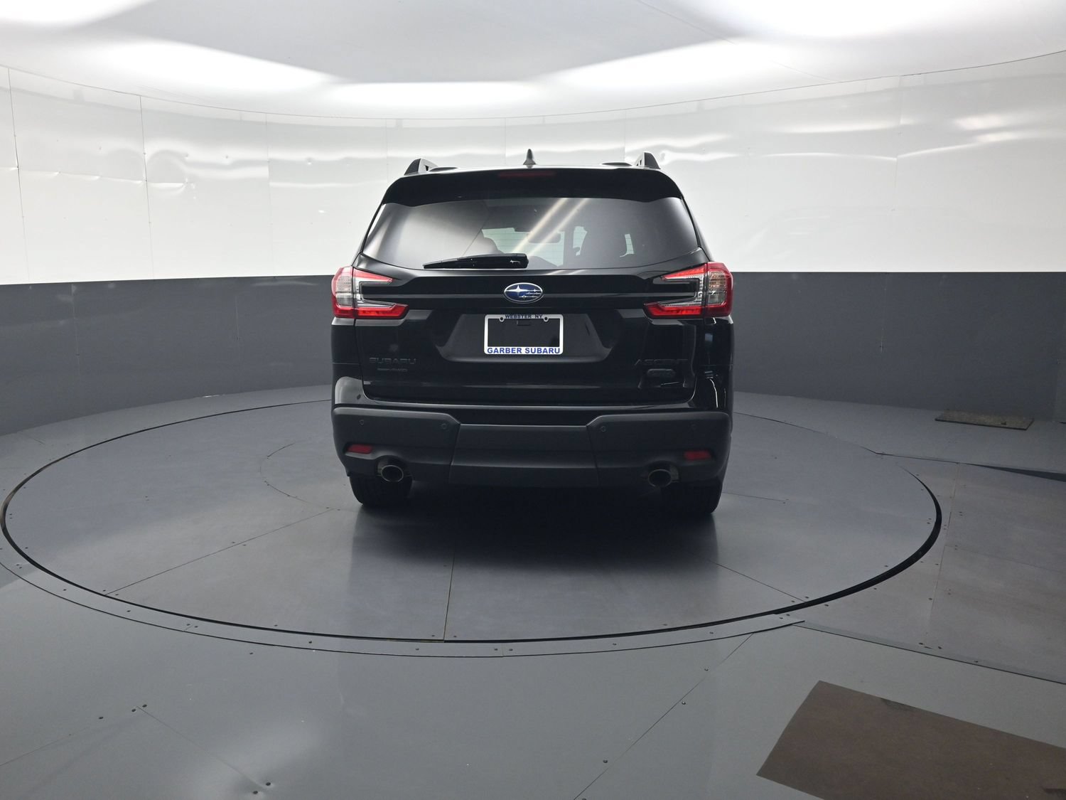 Used 2023 Subaru Ascent Onyx Edition AWD/4WD image 4