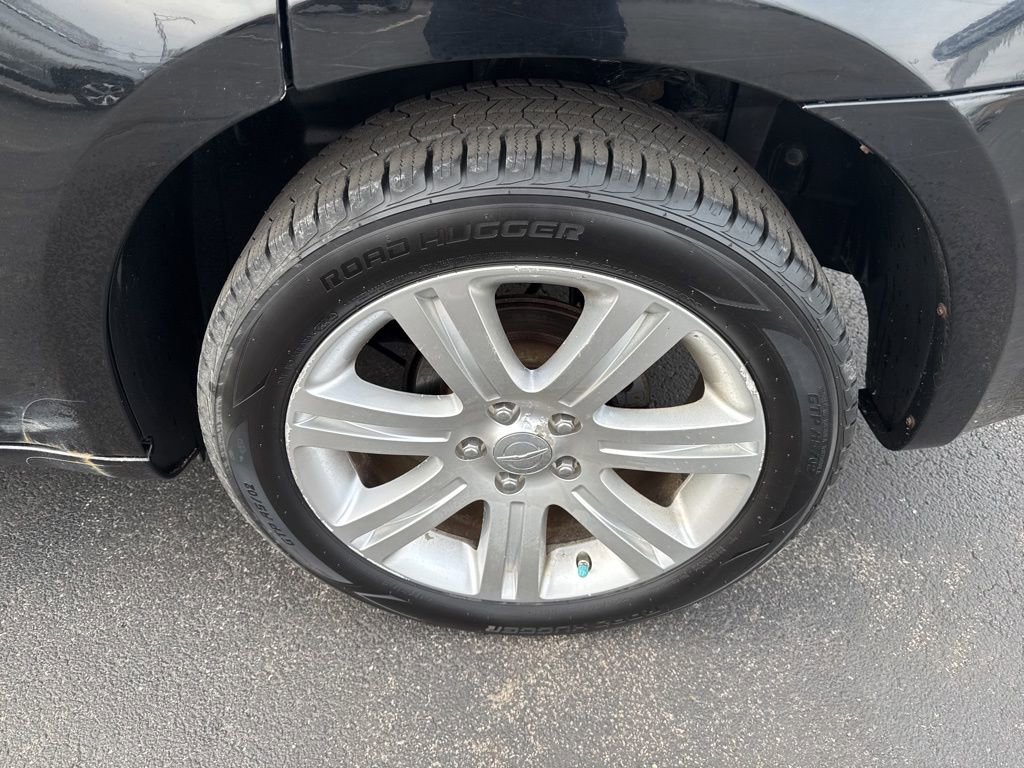 Used 2013 Chrysler 200 Touring w/ Cold Weather Group image 18