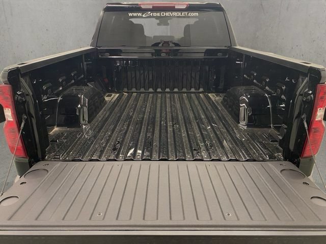 New 2026 Chevrolet Silverado 1500 Custom w/ Turbomax Blackout Package AWD/4WD image 13