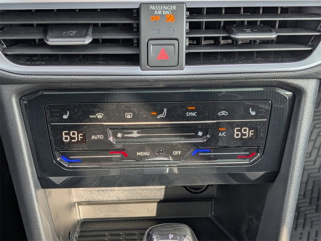 New 2026 Volkswagen Taos SE image 21