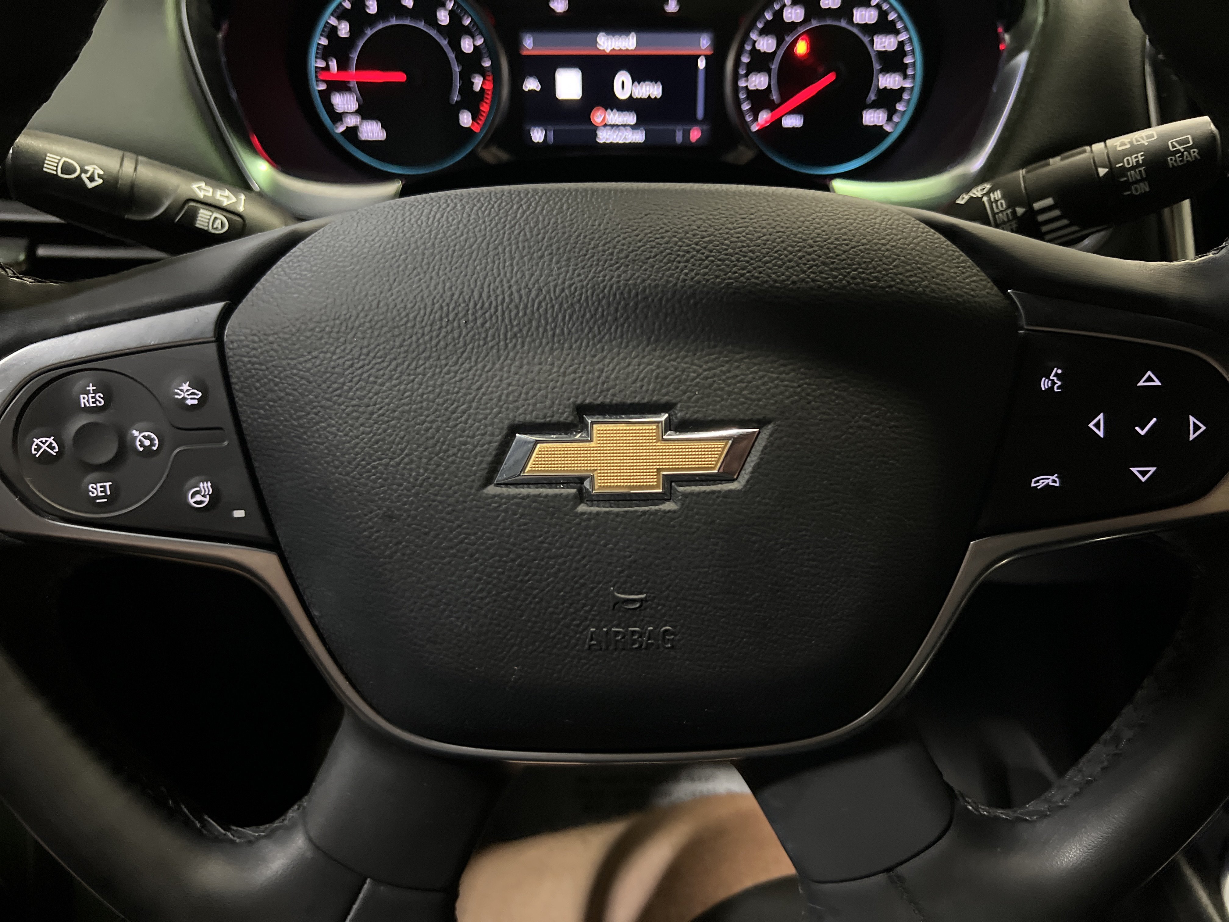 Certified 2023 Chevrolet Traverse LT w/ LT Premium Package AWD/4WD image 24