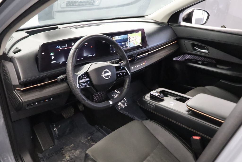 Used 2025 Nissan Ariya AWD image 14