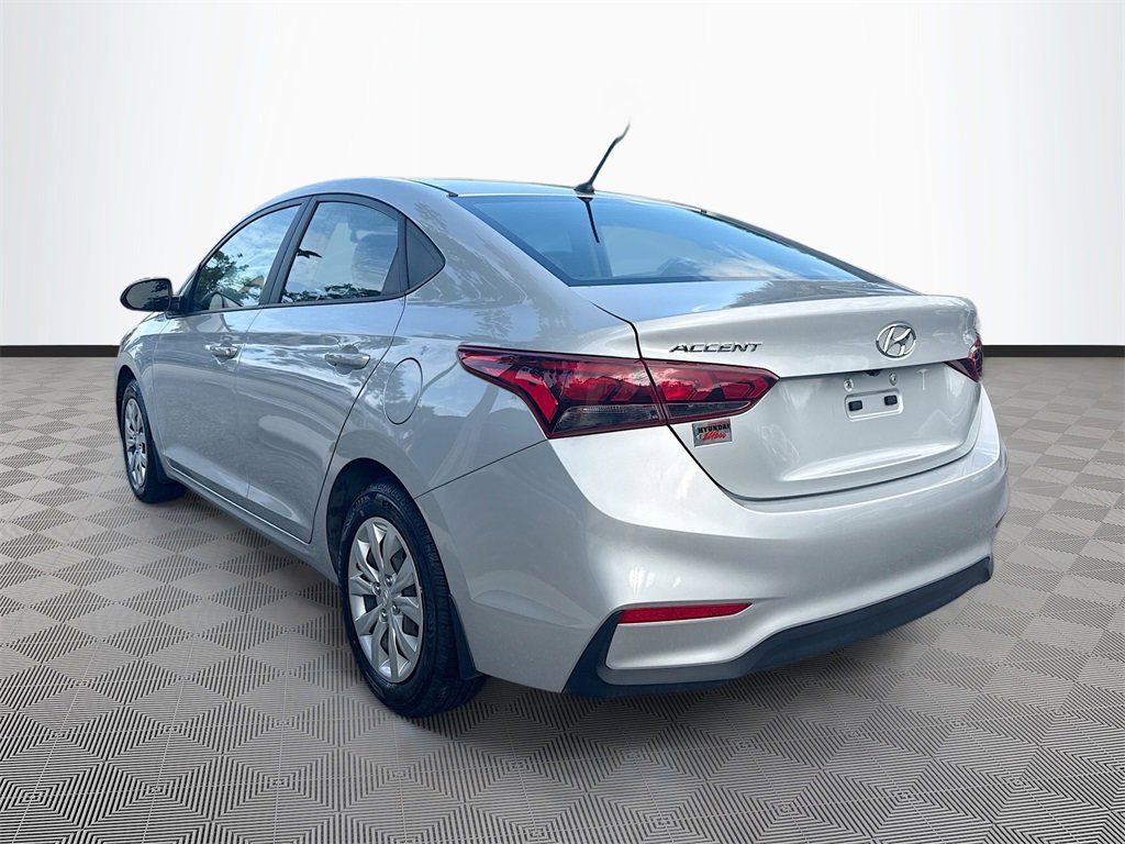 Used 2022 Hyundai Accent SE image 8