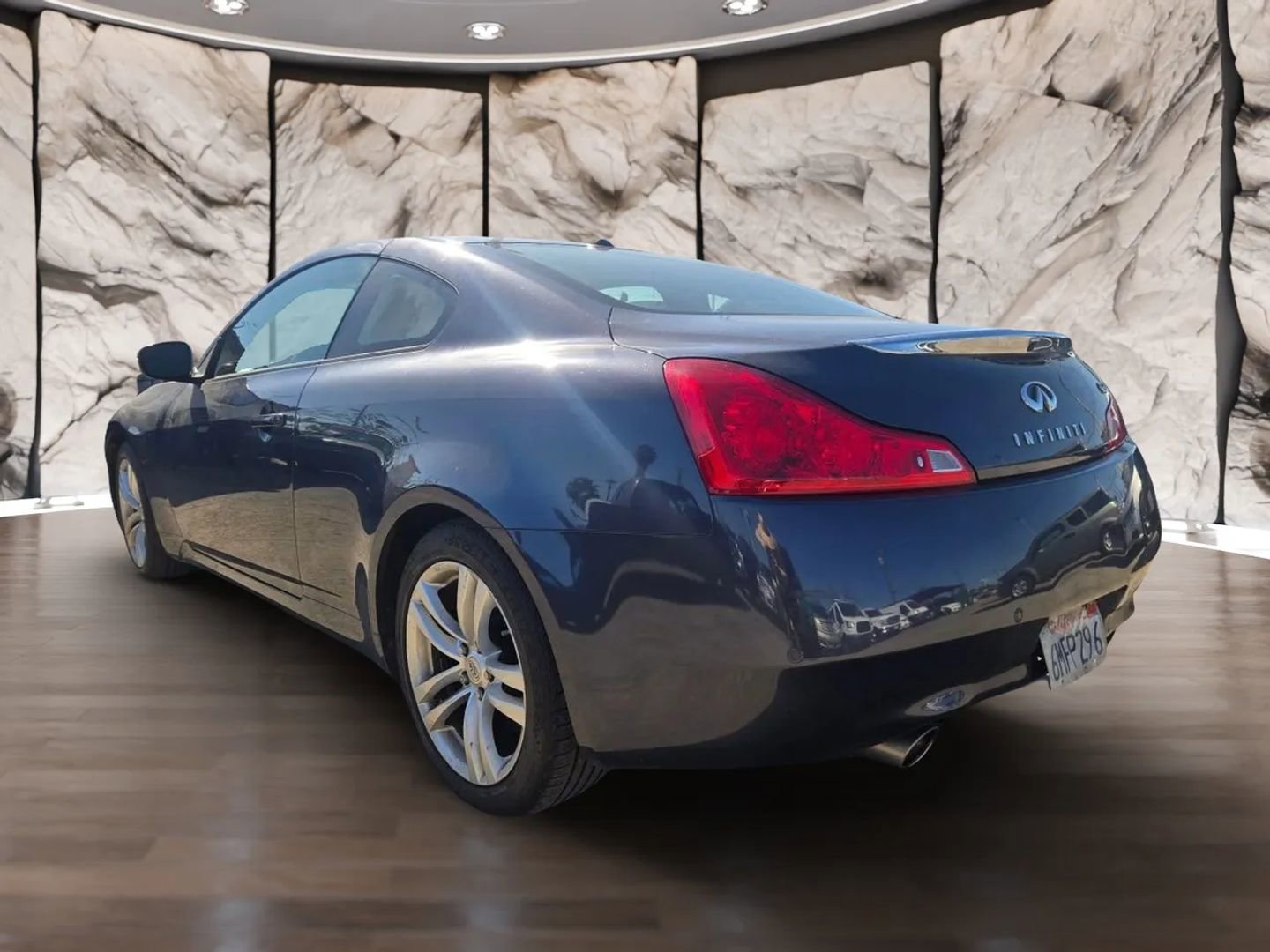 Used 2010 INFINITI G37 Journey w/ Premium Pkg image 8