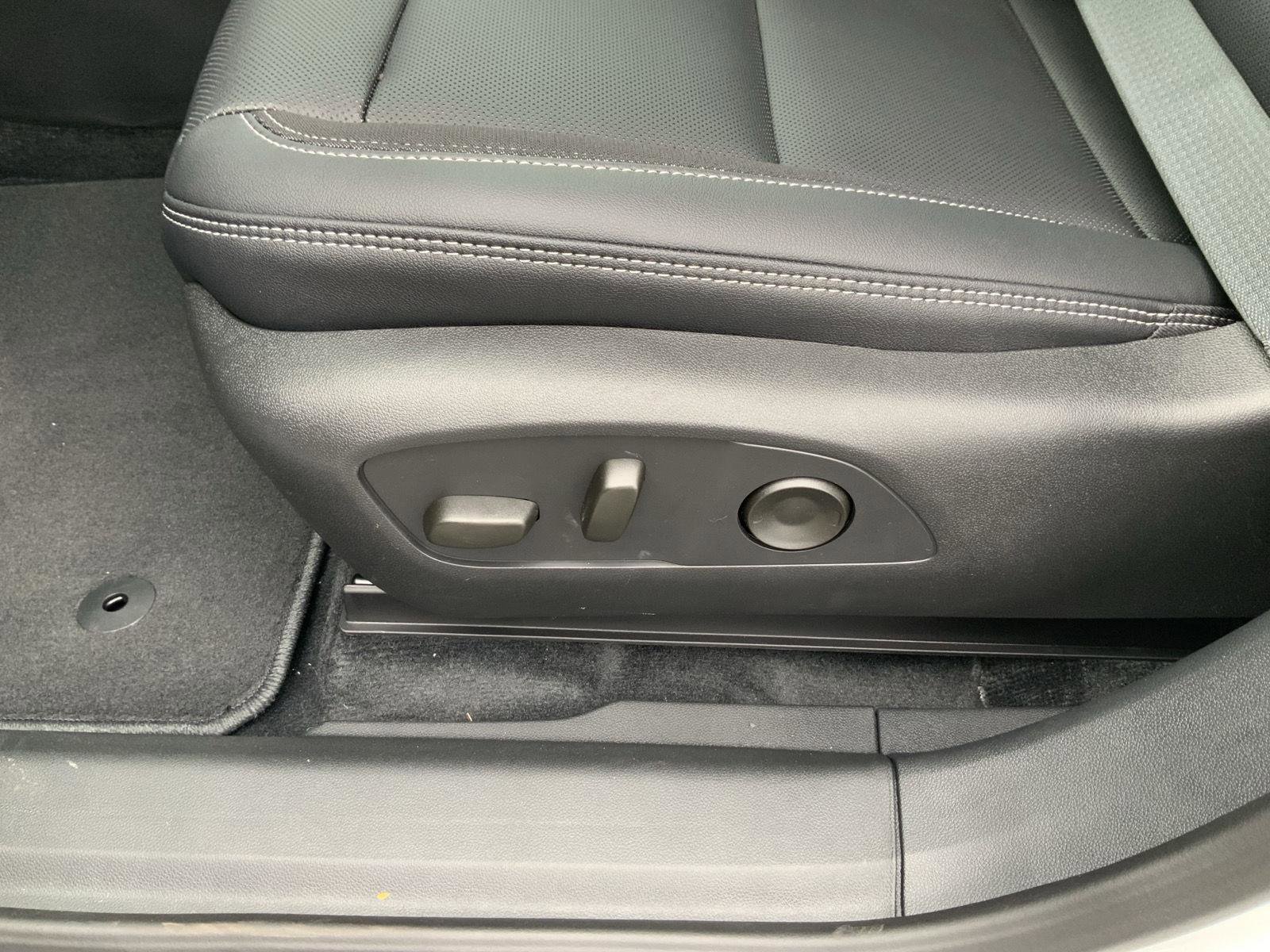 New 2026 Chevrolet Blazer EV LT image 28