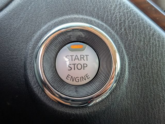 Used 2015 Nissan Pathfinder SL w/ SL Tech Package FWD image 21
