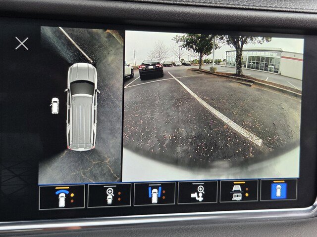 Used 2024 GMC Yukon XL Denali w/ Max Trailering Package image 19