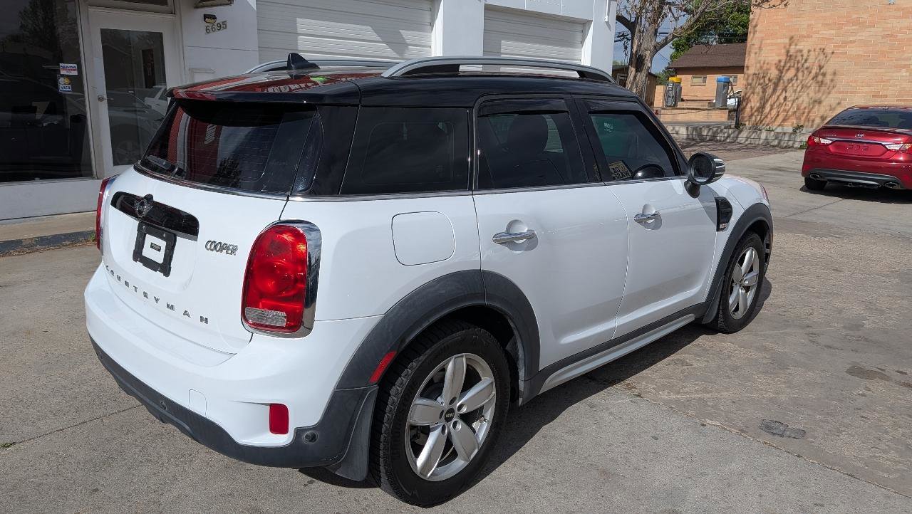 Used 2017 MINI Cooper Countryman FWD image 5