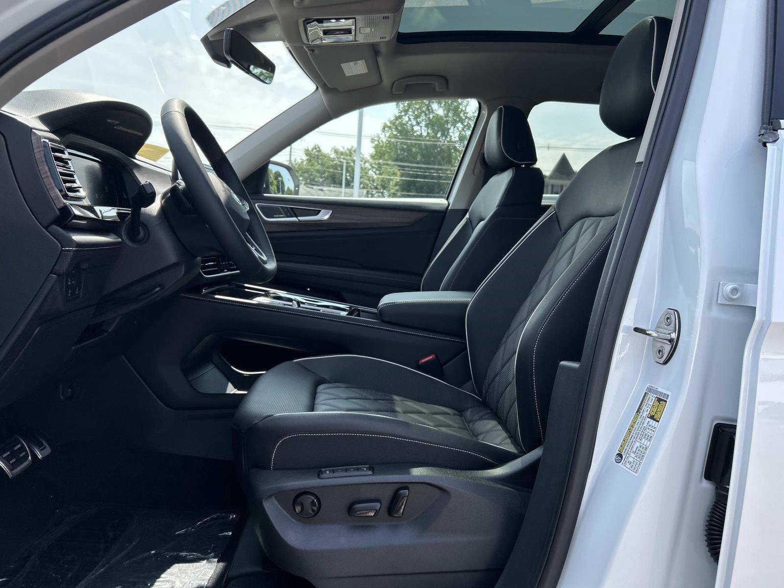 New 2026 Volkswagen Atlas SEL Premium R-Line AWD/4WD image 8