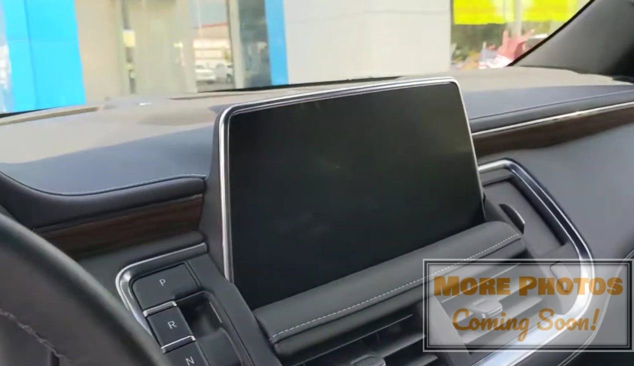 Used 2021 Chevrolet Tahoe Premier w/ Premium Package image 13
