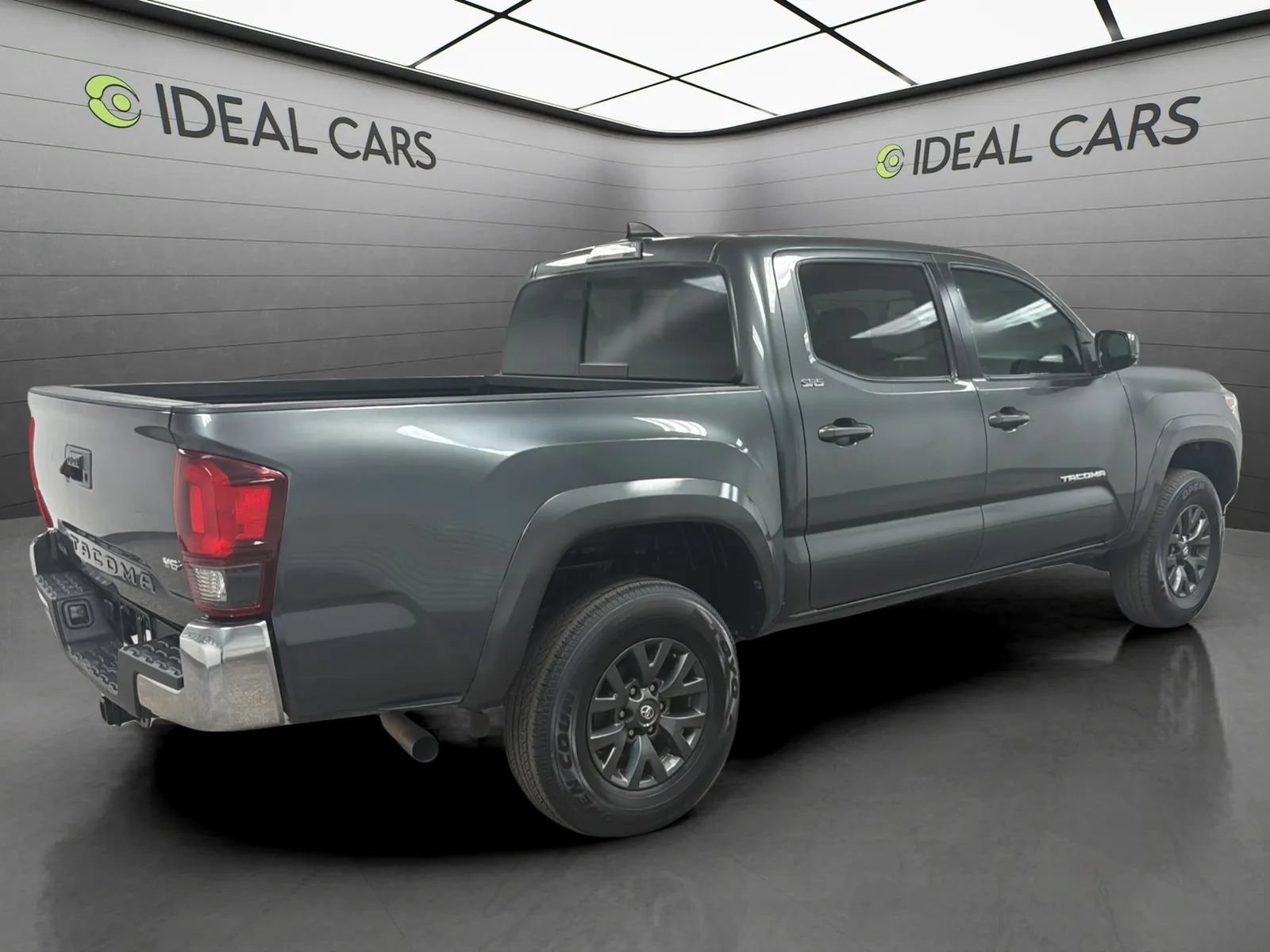 Used 2023 Toyota Tacoma SR5 RWD image 5