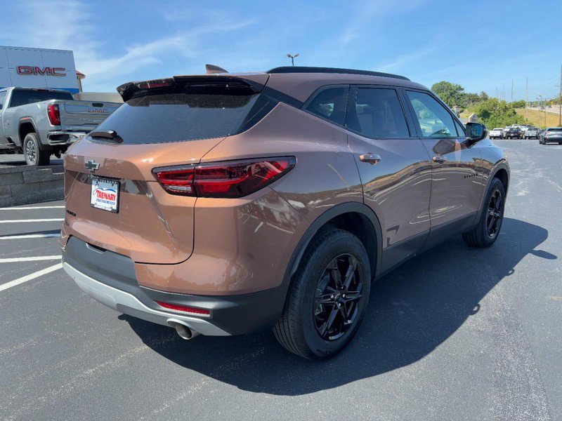 Used 2023 Chevrolet Blazer LT w/ Midnight/Sport Edition image 3