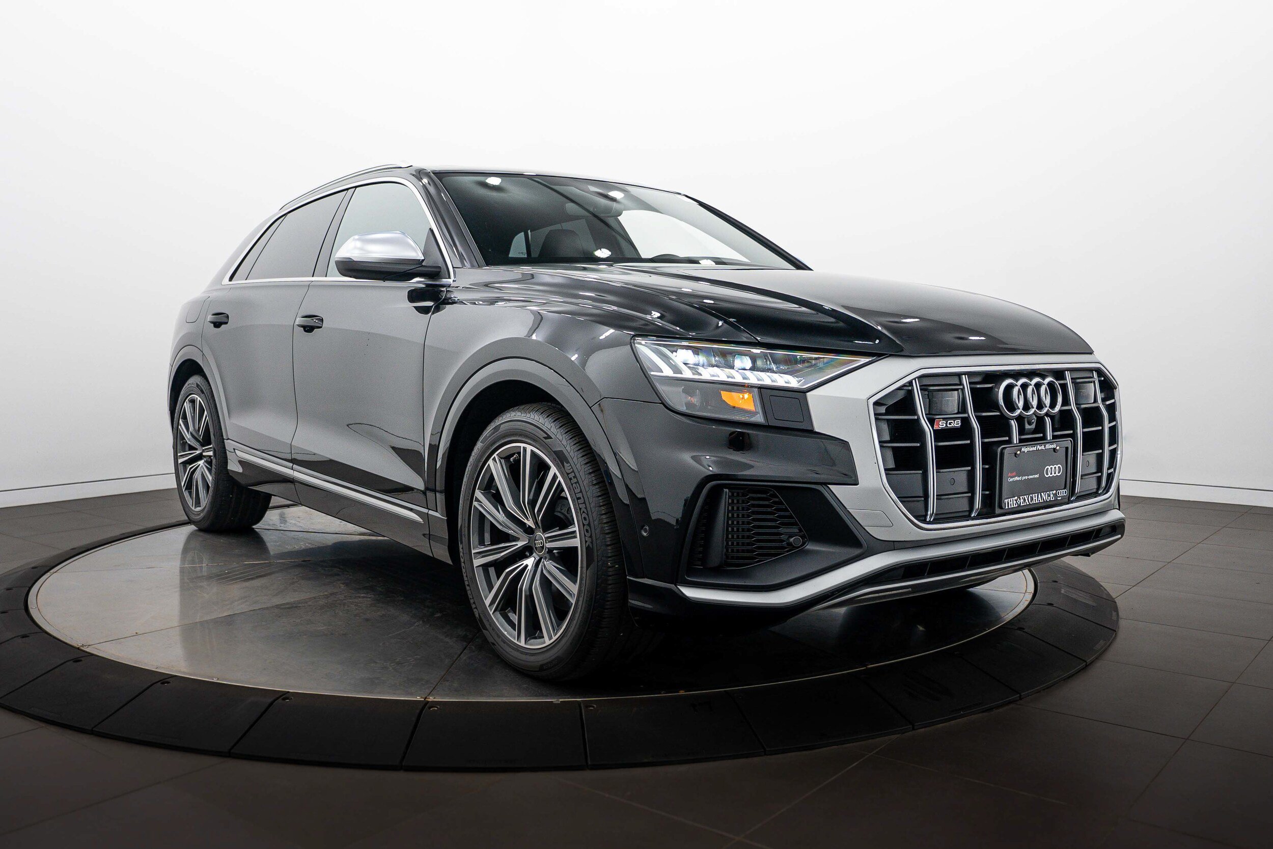 Certified 2023 Audi SQ8 Prestige AWD/4WD image 2