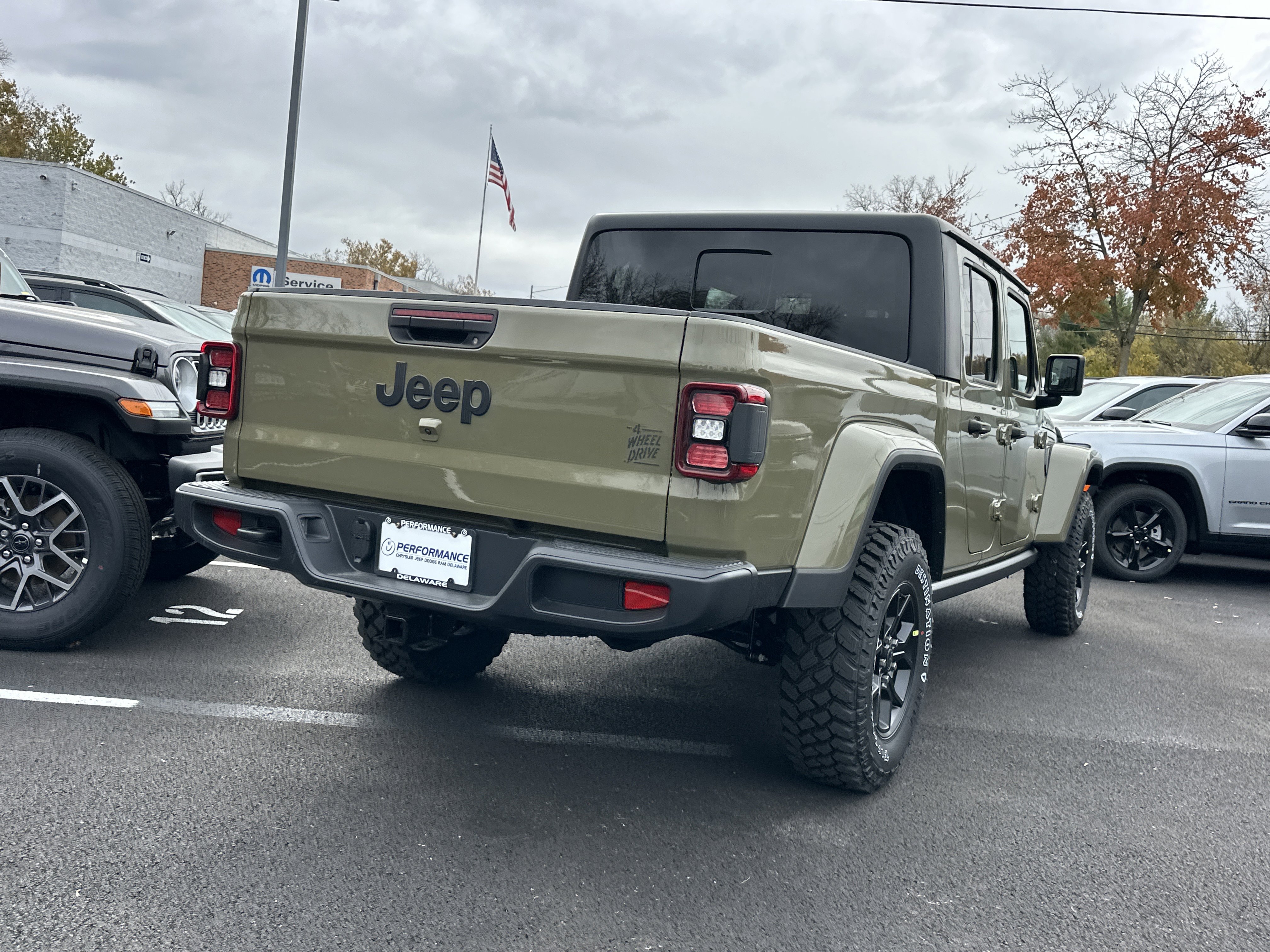 New 2026 Jeep Gladiator Willys image 15