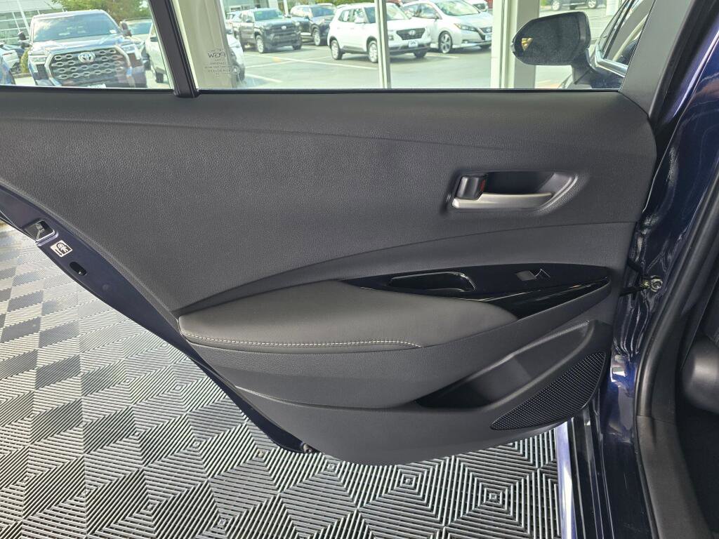 Used 2020 Toyota Corolla XLE w/ Carpet Mat Package (TMS) image 40