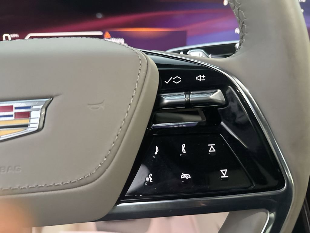 Used 2025 Cadillac Escalade Premium Luxury Platinum w/ LPO, Floor Liner Package image 18