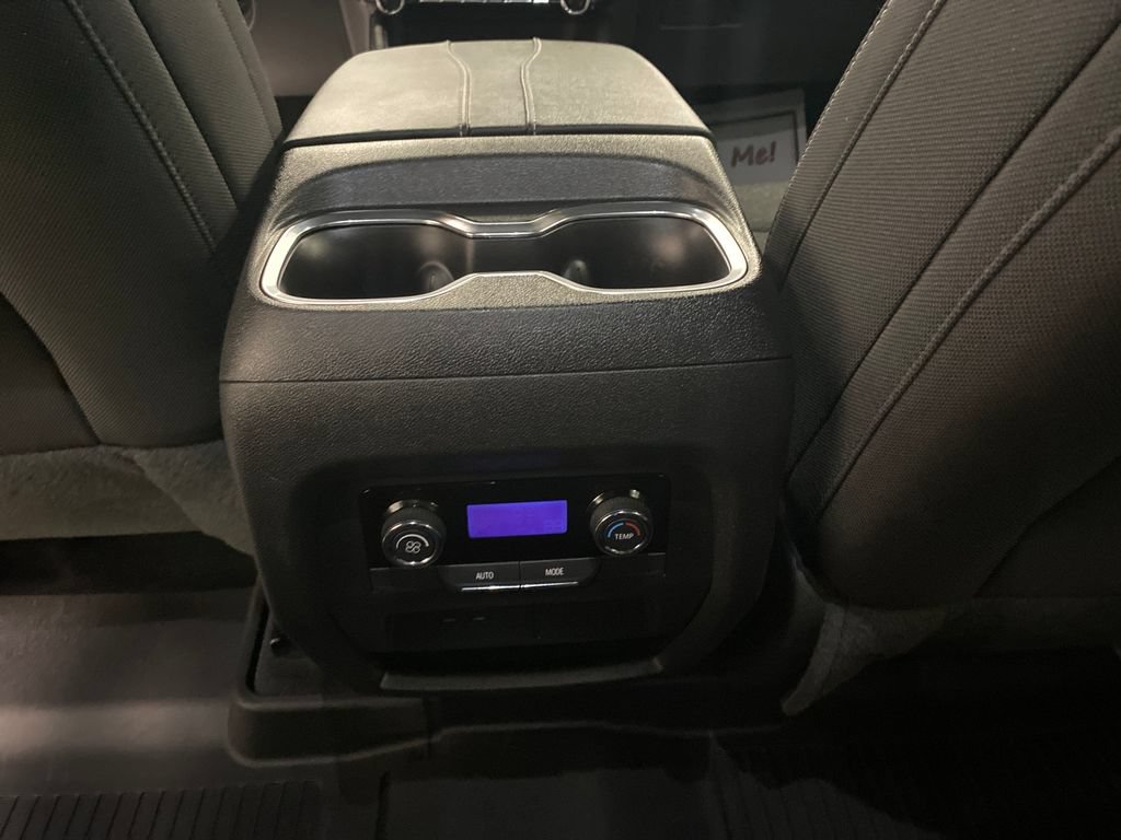 Used 2025 Chevrolet Traverse LT w/ LPO, Floor Liner Package FWD image 17