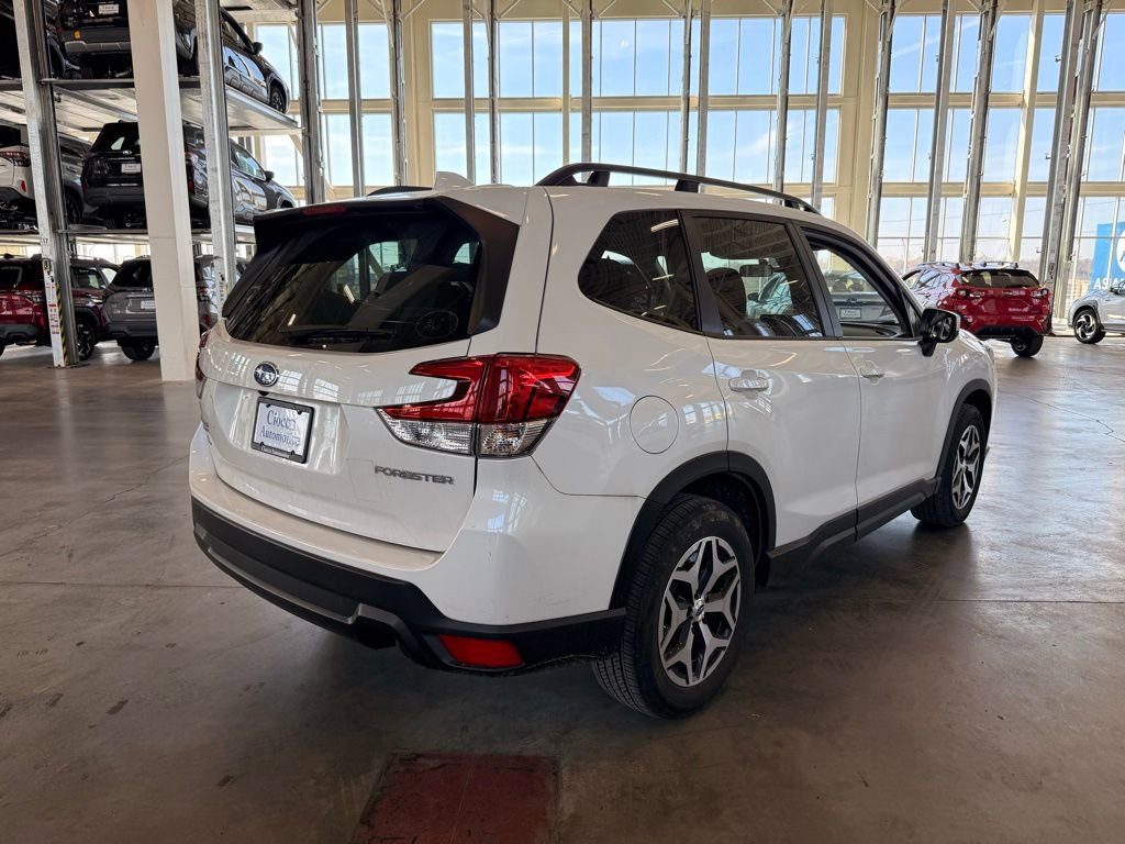 Certified 2023 Subaru Forester Premium image 3