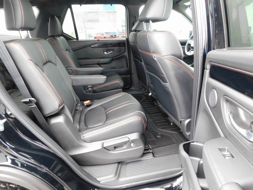 New 2026 Honda Pilot TrailSport image 22
