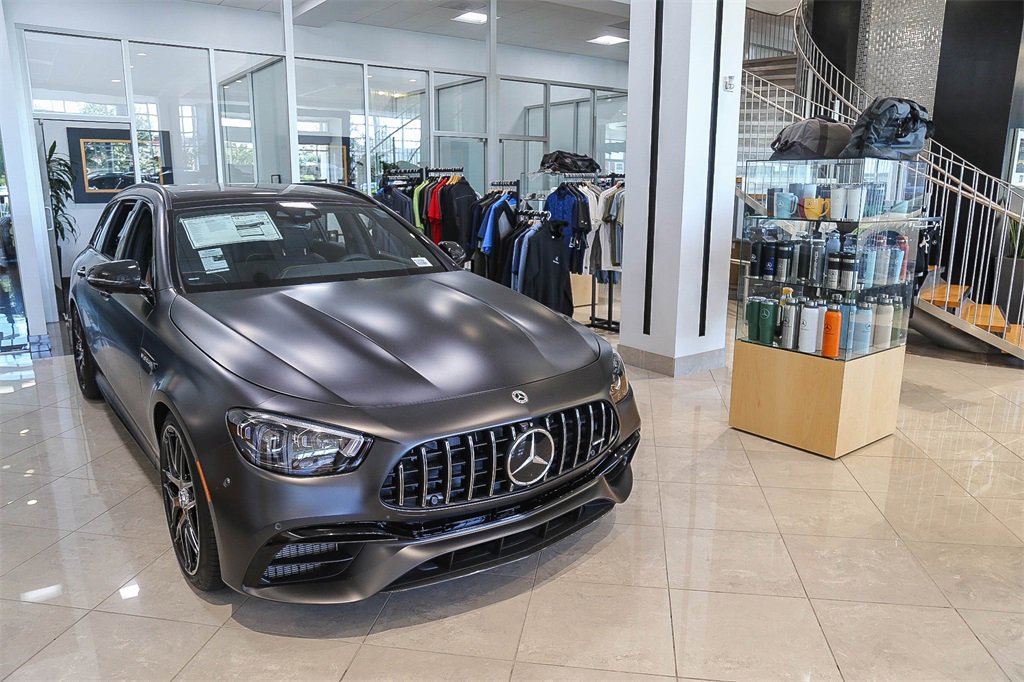 Certified 2023 Mercedes-Benz EQE 350+ 4MATIC SUV w/ AMG Line Exterior Package image 39