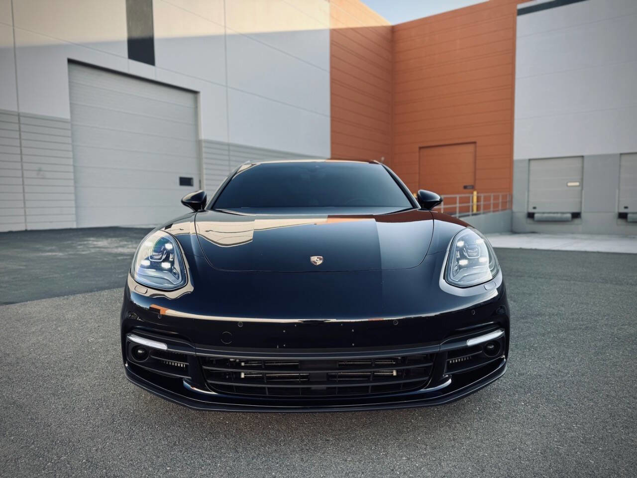 Used 2017 Porsche Panamera 4S image 9