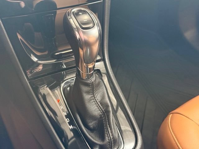 Used 2017 Buick Encore Essence AWD/4WD image 16