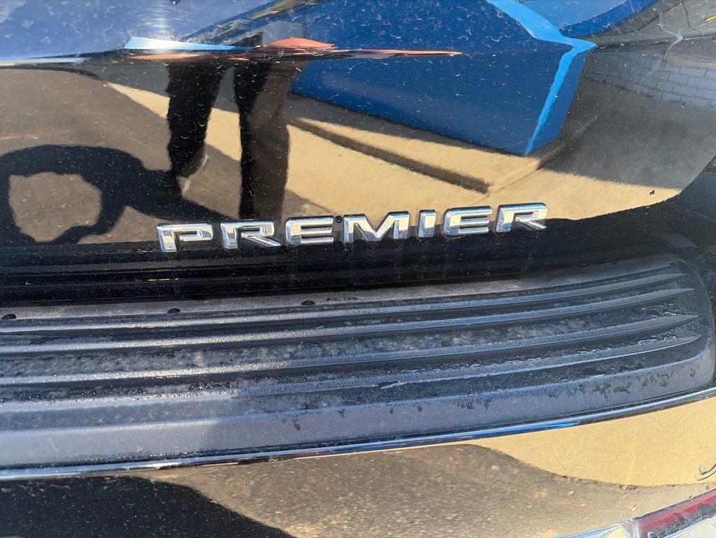 Used 2025 Chevrolet Tahoe Premier AWD/4WD image 8