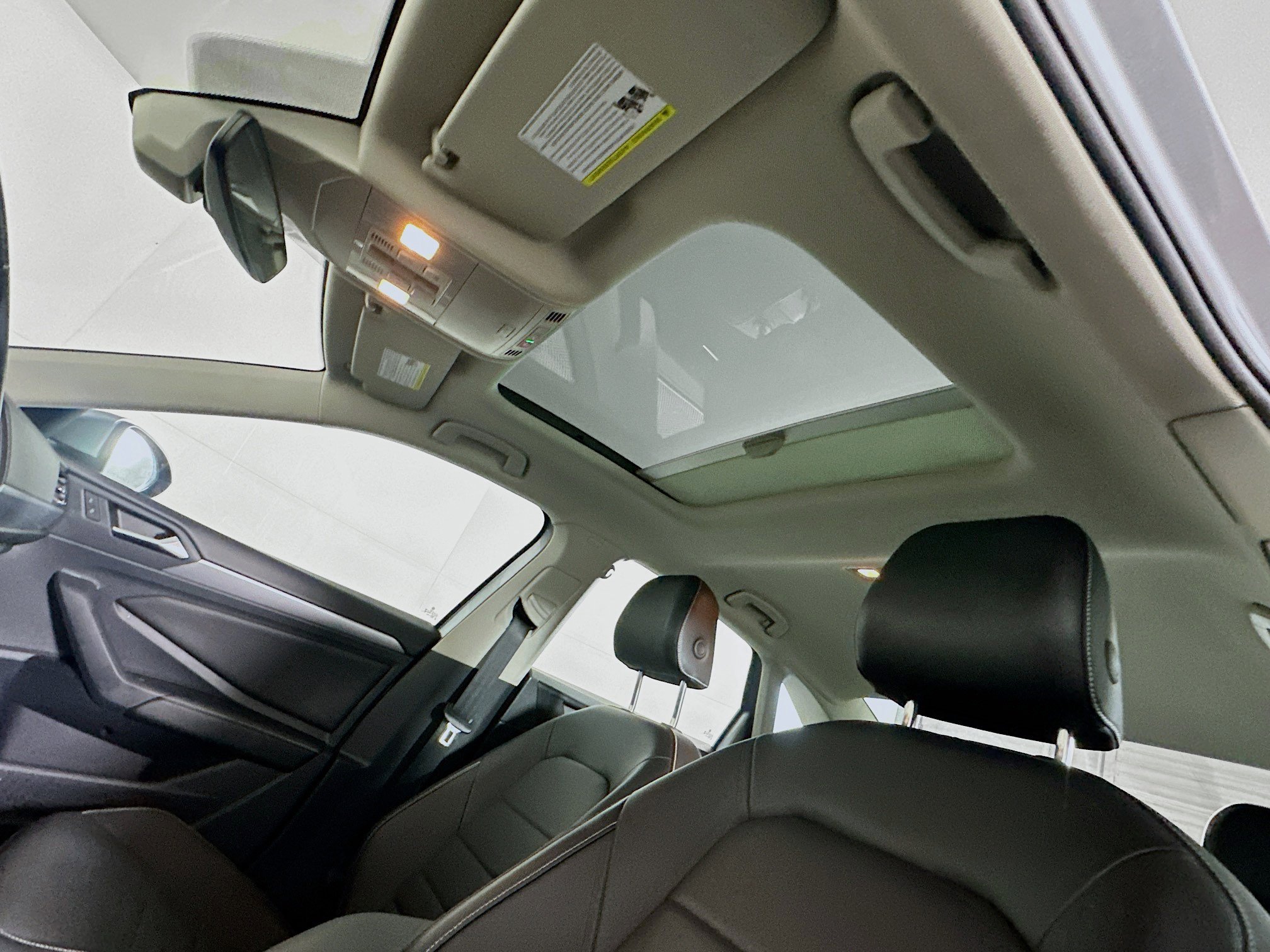 Used 2024 Volkswagen Jetta SE image 25