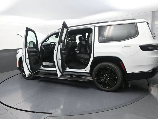 New 2026 Jeep Grand Wagoneer Limited AWD/4WD image 34
