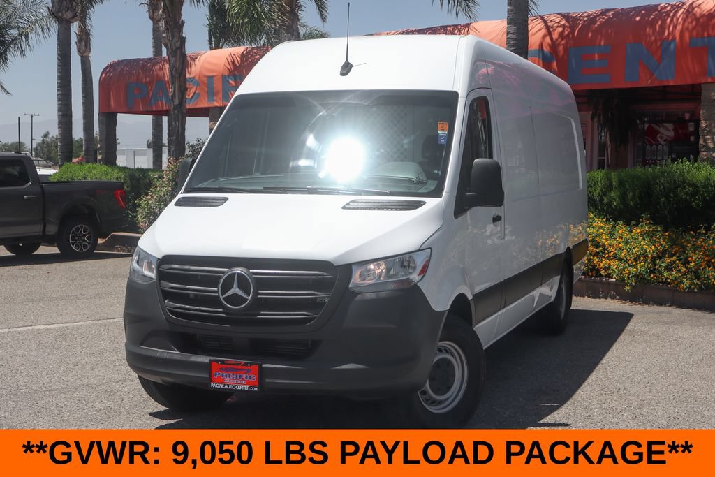 Used 2020 Mercedes-Benz Sprinter 2500 image 4